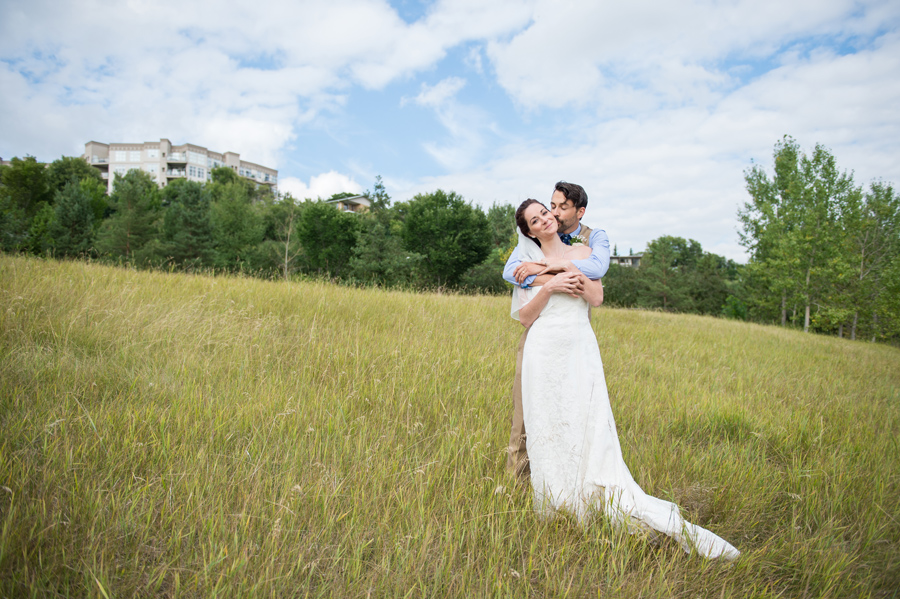 ERIN-SWEET-PHOTOGRAPHY-EDMONTON-ROMANTIC-WEDDING-LOUISE-MCKINNEY-PARK-PHOTOS016