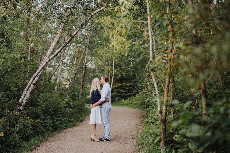 Sir Wilfred Laurier Park Couples Shoot