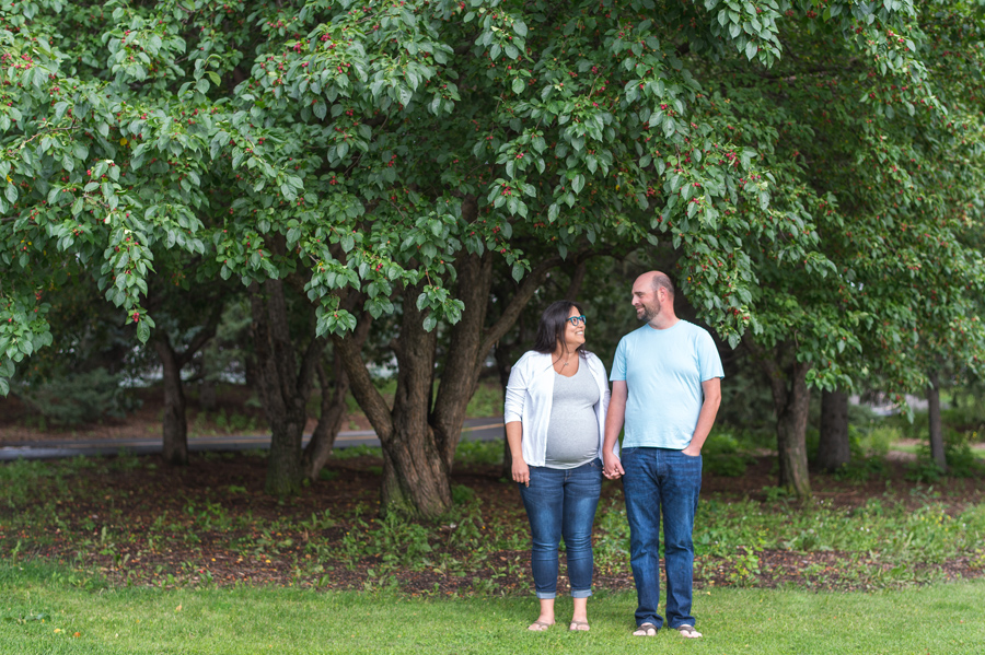 FOREST HEIGHTS PARK MATERNITY SESSION